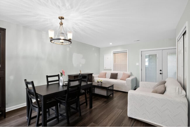 Building Photo - 405 Westminster Ln