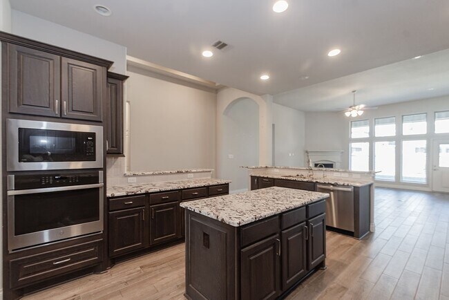 Foto del edificio - 12607 Pine Savannah Ln