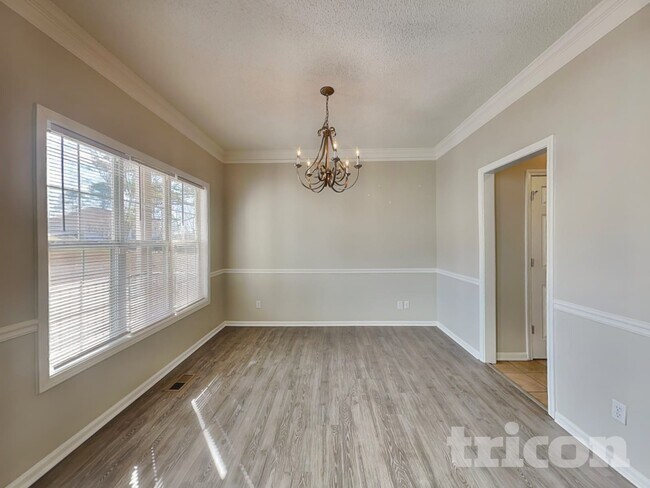 Foto del edificio - 504 Anthony Pl