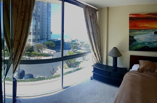 Foto del edificio - 1710 Avenida del Mundo