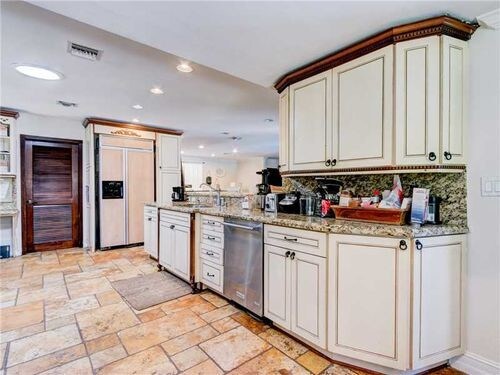 Building Photo - 5209 SW 136th Ave