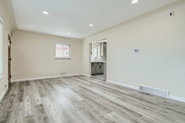 Foto del edificio - 3261 Ivy Street, Denver, CO, 80207