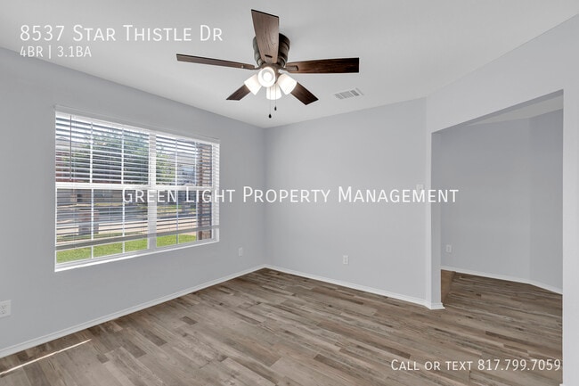 Foto del edificio - 8537 Star Thistle Dr