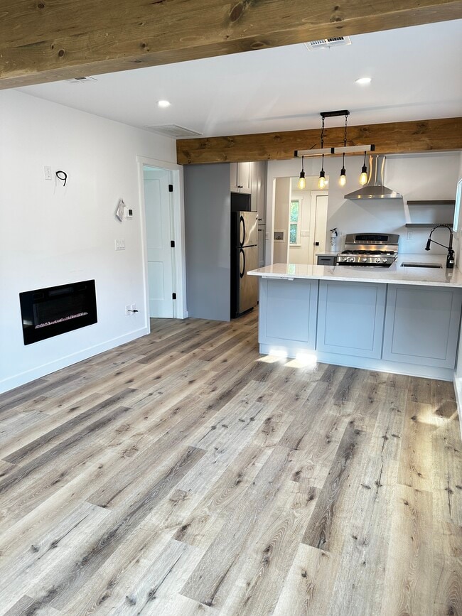Building Photo - 69 Breton Rd