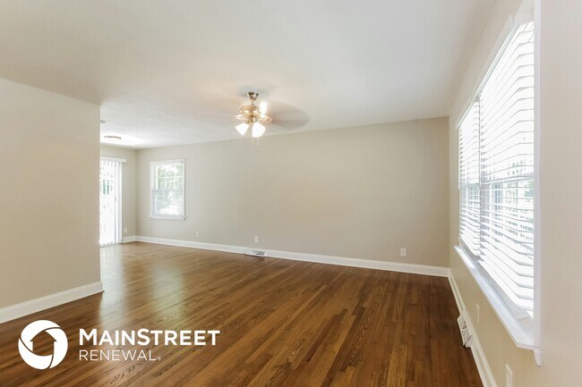 Foto del edificio - 1532 Downs Ave