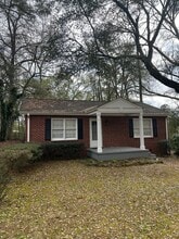 Building Photo - 455 Pineneedle Rd