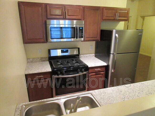 Building Photo - 4021 Haldane St