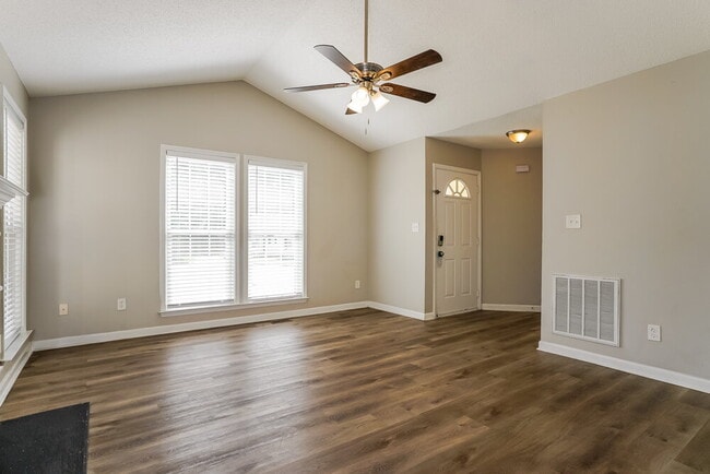 Building Photo - 1005 Henchman Ct