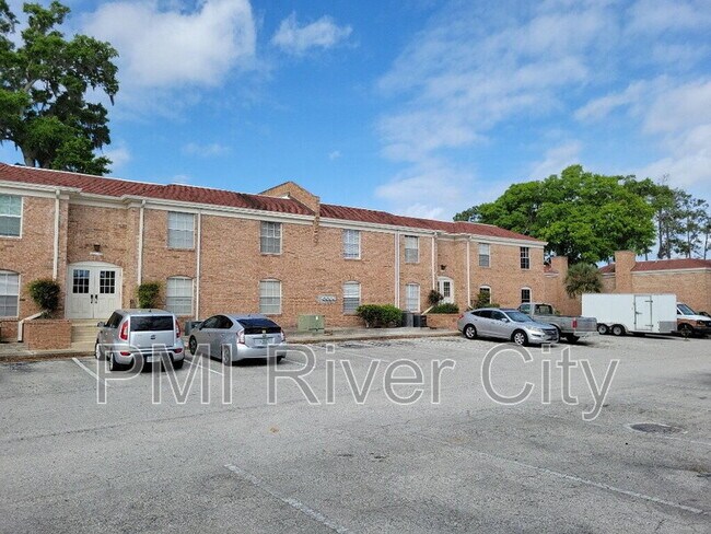 Foto del edificio - 5201 Atlantic Blvd