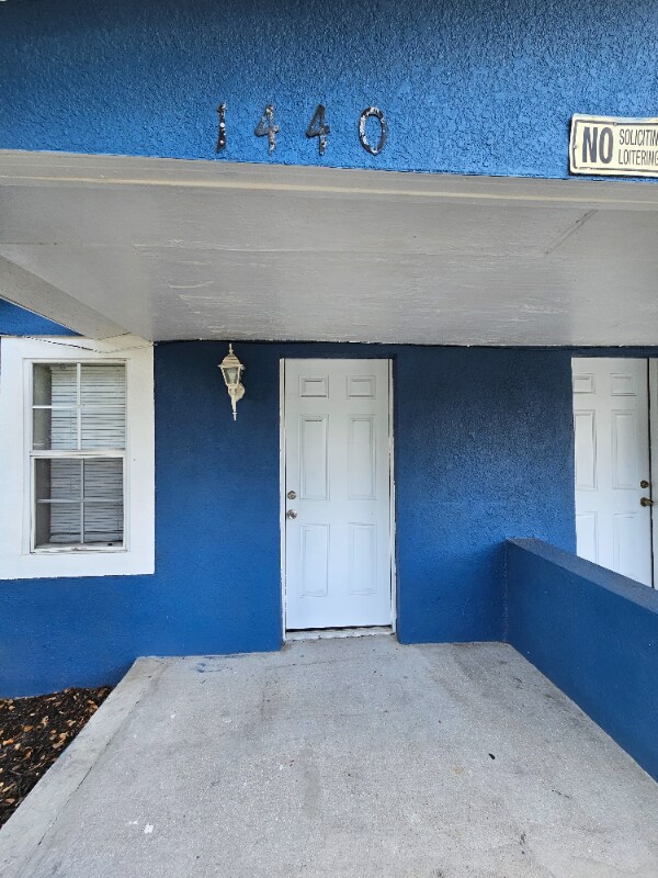 Building Photo - 1440 N Lincoln Ave
