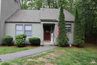 Building Photo - 1465 Hooksett Rd