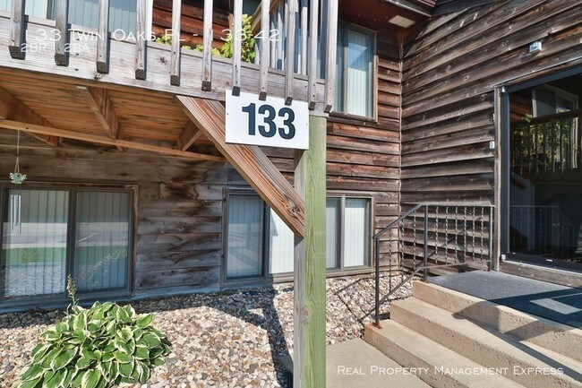 Building Photo - Perfect 2 bedroom near Tomar Park!