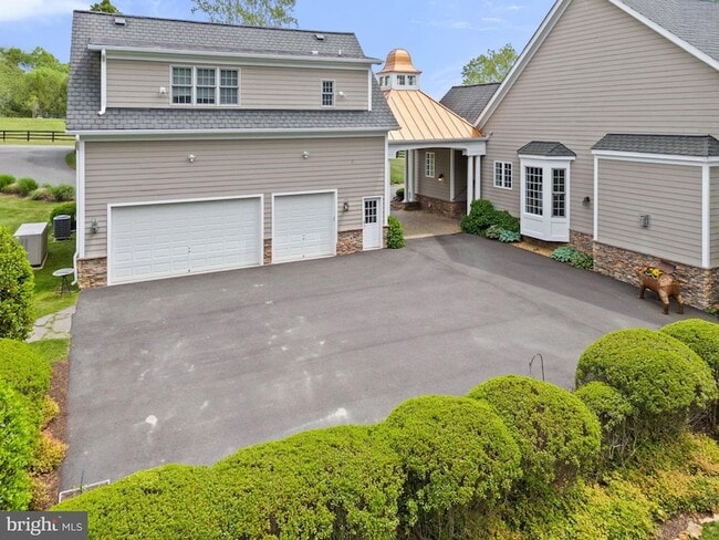 Photo - 23533 Light Horse Ct House