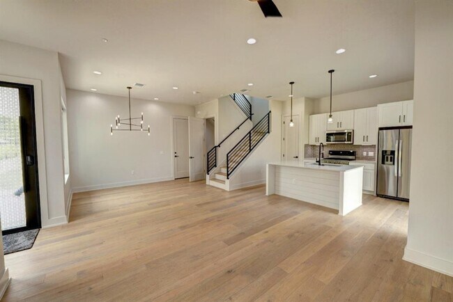 Foto del edificio - 4424 Hank Ave