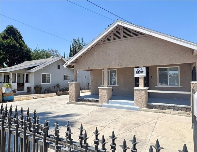 Foto del edificio - 1360 Poplar St