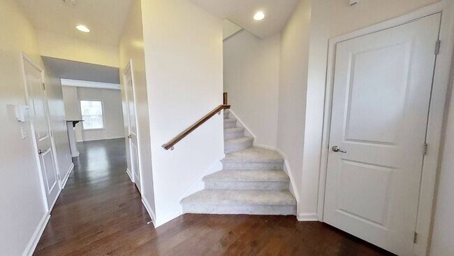 Foto del edificio - 7495 Red Mulberry Way
