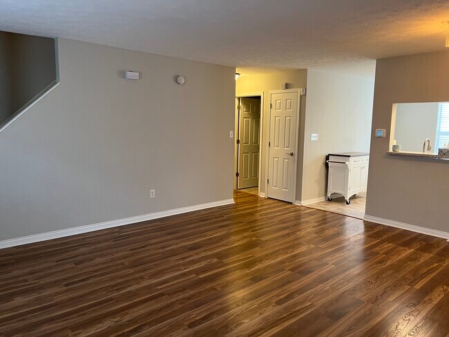 Building Photo - 3073 Armory Dr