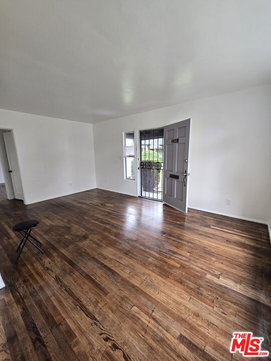 Foto del edificio - 3340 W Imperial Hwy