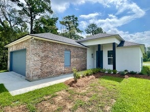 Building Photo - 9674 Brookfield Ave