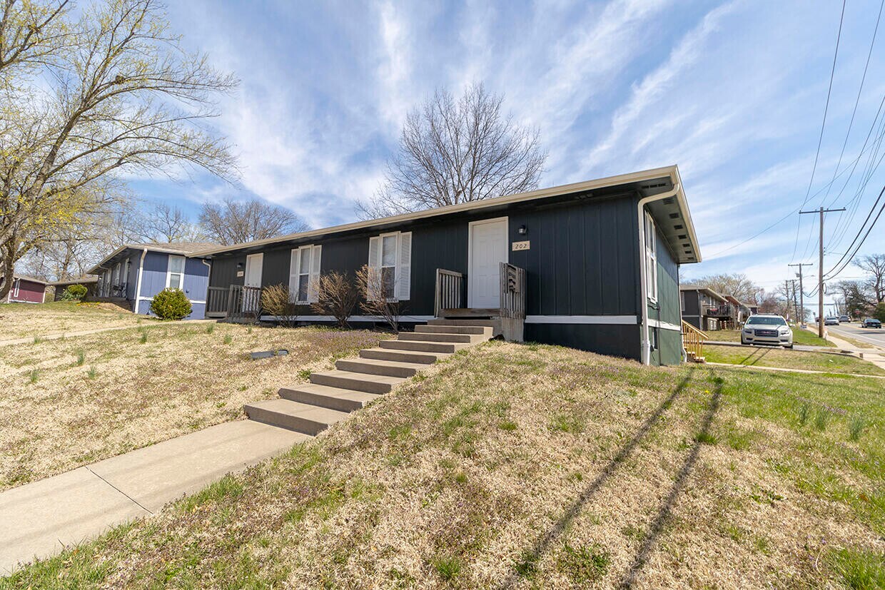 Foto principal - 202 Wheaton Ct