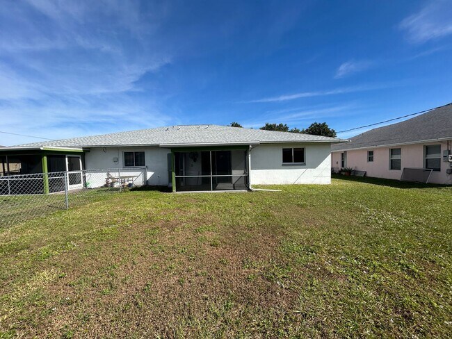 Foto del edificio - 1228 SE 24th Ave
