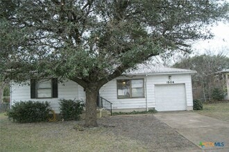 Building Photo - 1506 Terrace Dr