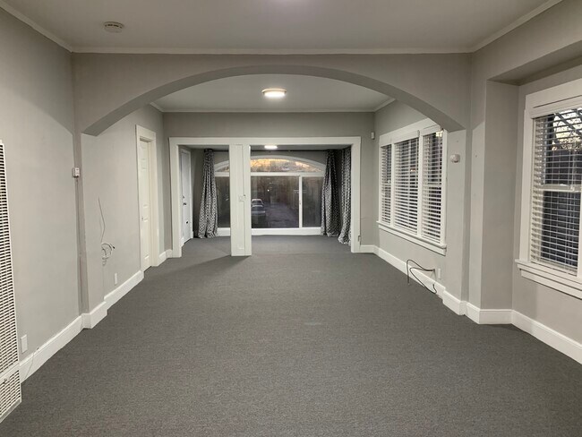 Foto del edificio - 1817 6th St