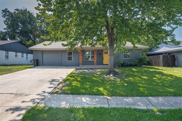 Building Photo - 2628 Belhaven Dr