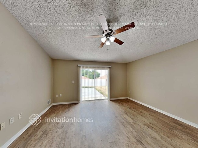 Building Photo - 709 Jessamine Dr