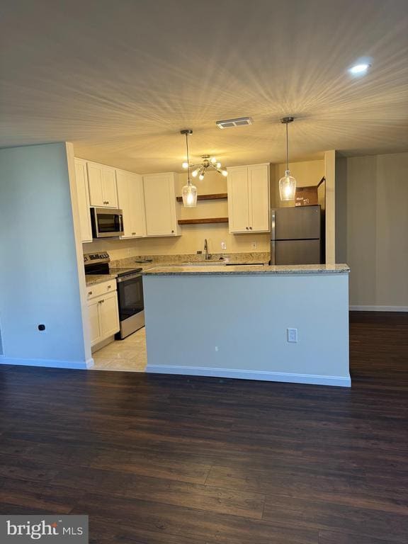 Foto del edificio - 168 VALLEY GREENE Cir