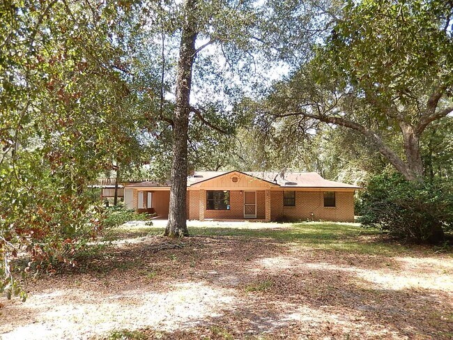 Foto del edificio - 171 Bear Creek Rd