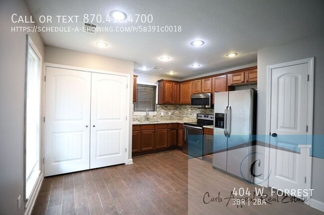 Foto del edificio - 404 W. Forrest-