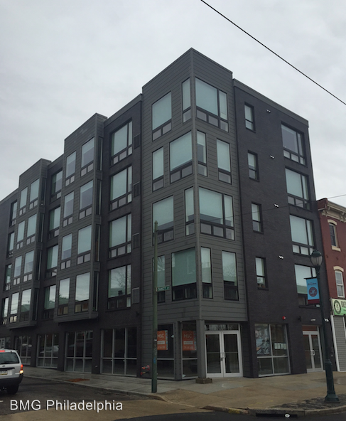 Building Photo - 2617 W Girard Ave