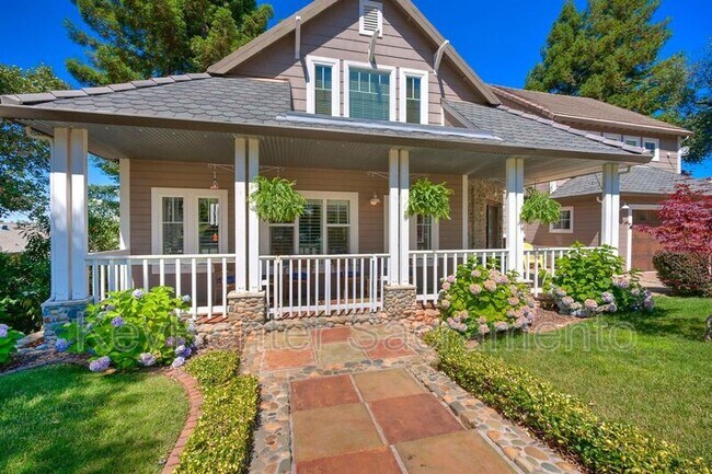 Foto del edificio - 12422 Homestead Way