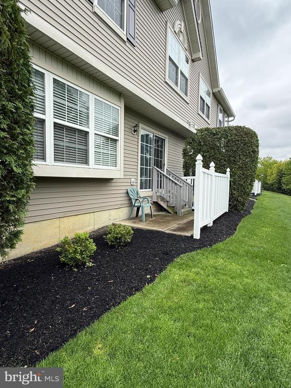 Building Photo - 2605 Gramercy Way