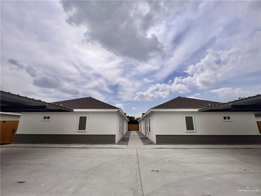 1809 Rafael Ramirez St Unit 1, Palmview, TX 78572 Room for Rent in