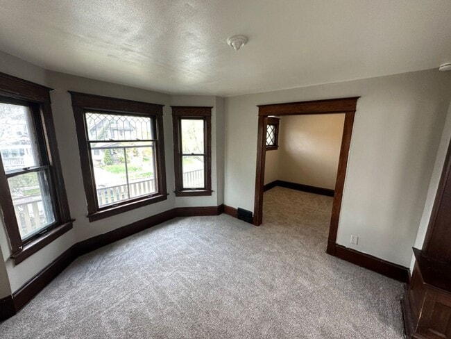 Foto del edificio - 2130-2130 N 52nd St