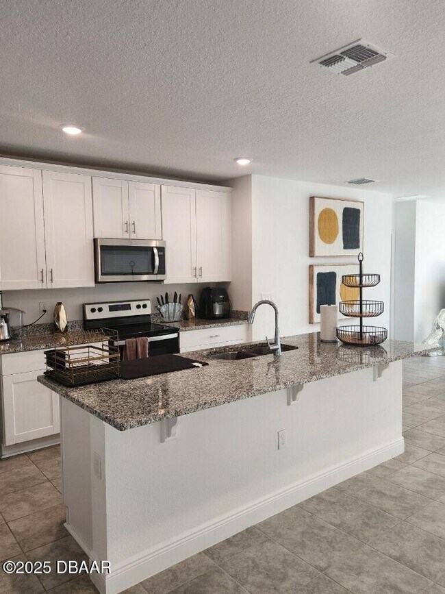 Building Photo - 112 Links Ter Blvd