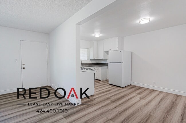 Building Photo - 21241 S Santa Fe Ave
