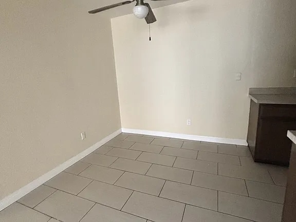 Building Photo - 6742 Western Ave