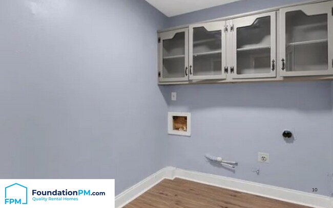 Foto del edificio - 4285 Dianne Dr