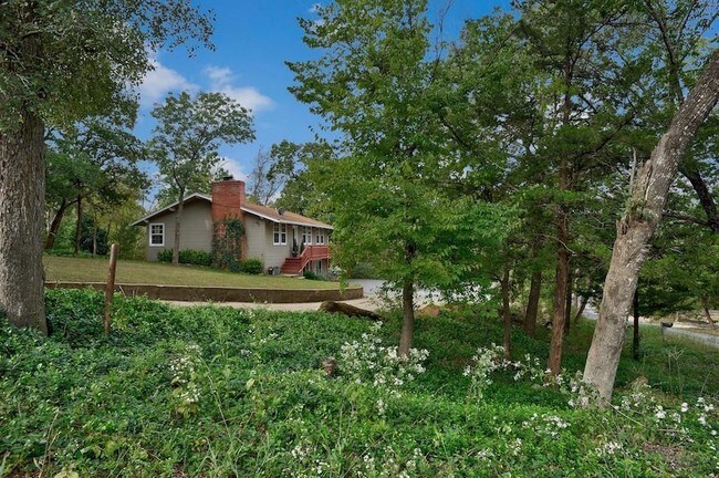 Foto del edificio - 969 Tanglewood Trail