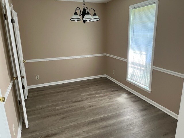 Foto del edificio - 5166 Blueridge Dr