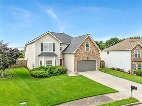 Building Photo - 1055 Red Cedar Trail