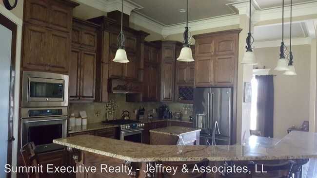 Foto del edificio - 6 br, 3 bath House - 2501 Caplis Sligo Rd