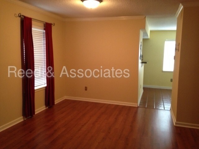 Foto del edificio - Updated Midtown Condo Near Cooper Young!!!