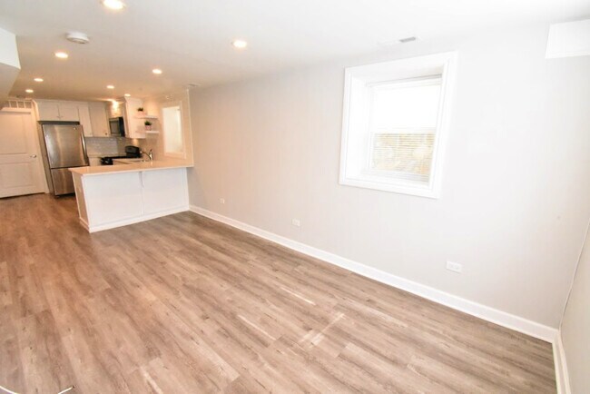 Foto del edificio - 3833 N Whipple St