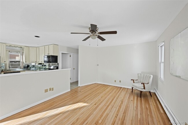 Building Photo - 39 Stewart St