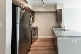 The Cove - Kitchen - Stevens Creek Apartments