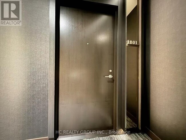 Building Photo - 11 Yorkville Ave